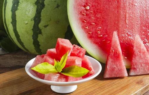 吃瓜莲花是谁,吃瓜莲花背后的故事