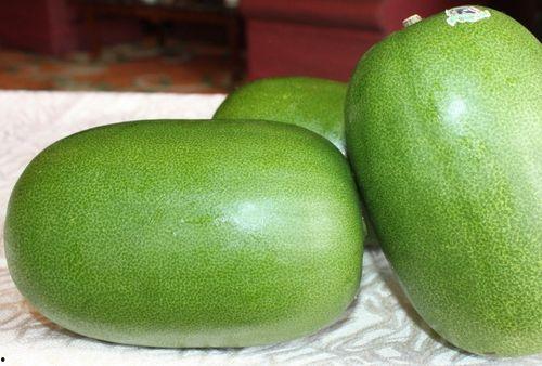 男子回头吃瓜,意外发现惊人秘密