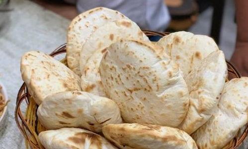 回郭镇吃瓜,瓜香四溢，品味夏日清凉